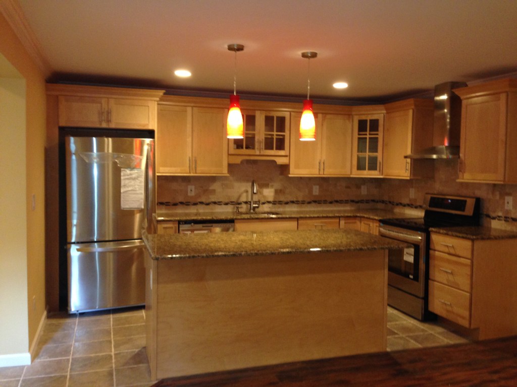 7 Village Woods Road RENTAL- Asking $2250.00 PORT JEFFERSOn VILLAGE